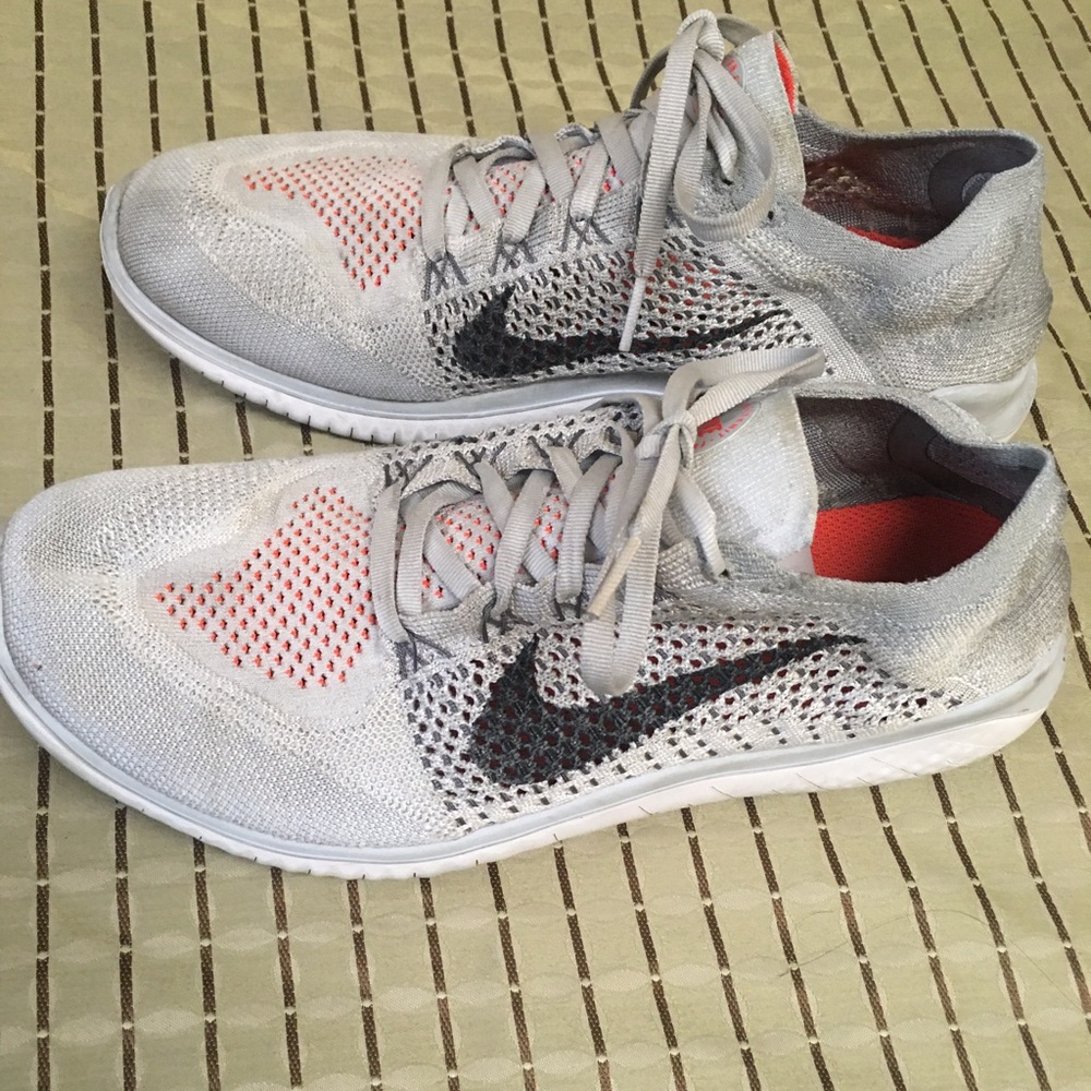 Mens Nike running shoes